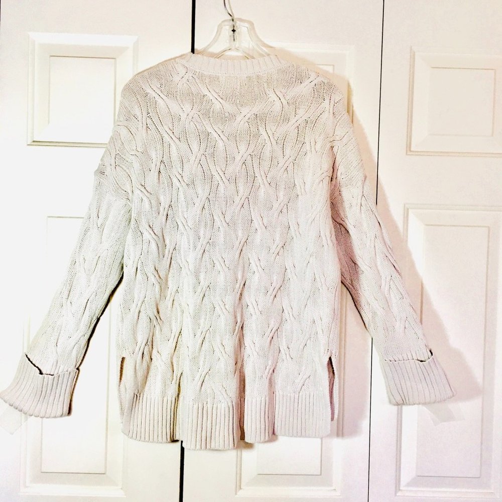 NWOT Prologue Cable Knit Sweater Hi Low Hem, Chunky Cuff, Drop Shoulder Sleeve